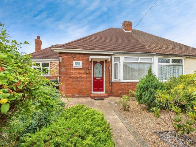 Bungalow for sale in Hardway, Middlecroft