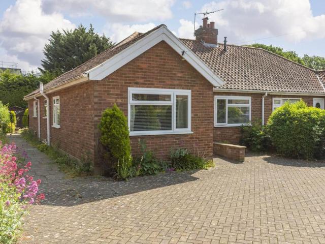 Bungalow for sale in Crostwick, Norfolk