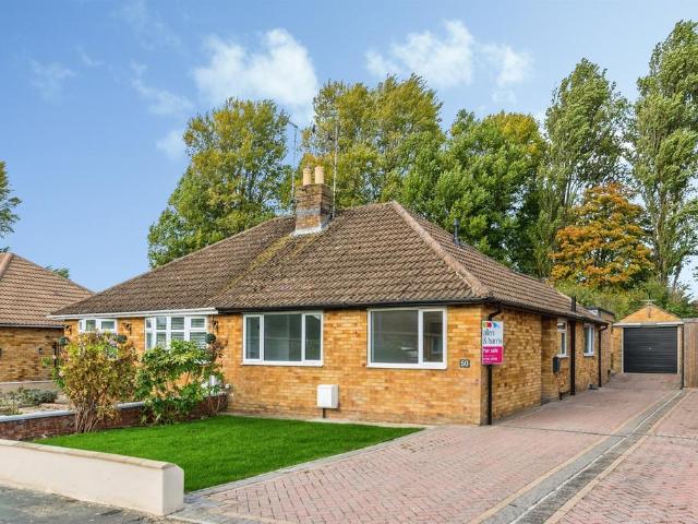 Bungalow for sale in Greenmeadow, Swindon