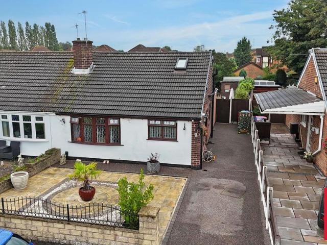 Bungalow for sale in Higher Irlam, Salford