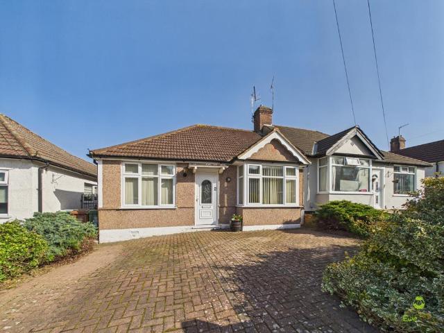 Bungalow for sale in Lessness Heath, Greater London