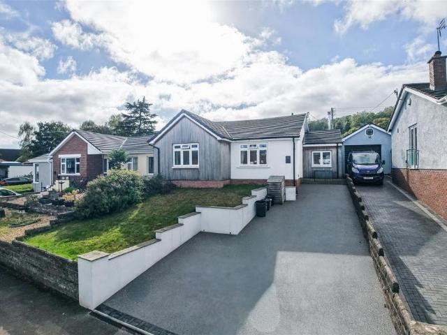 Bungalow for sale in Wenvoe, Wales