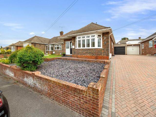 Bungalow for sale in Singlewell, Hamerton