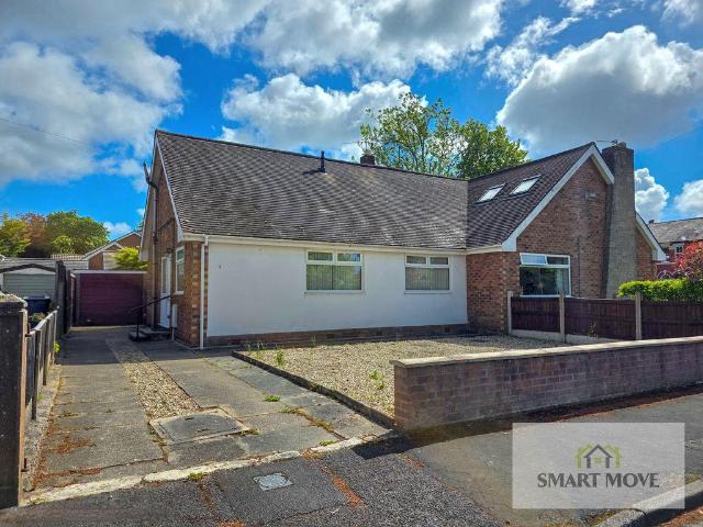 Bungalow for sale in Becconsall, Roby Mill