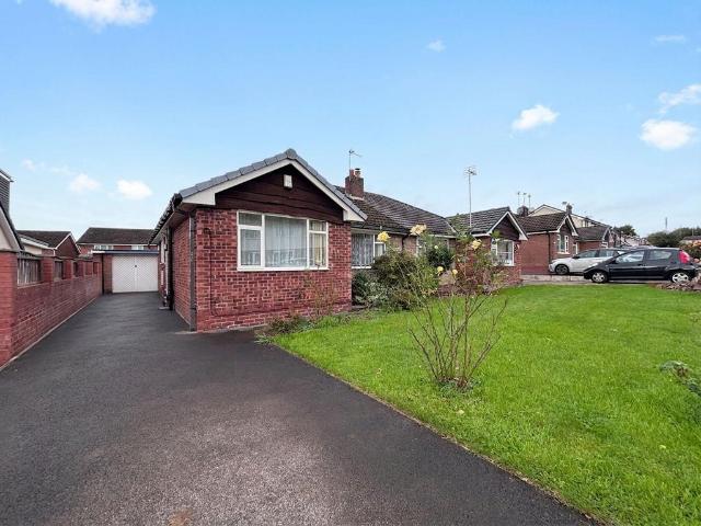 Bungalow for sale in Boothstown, Salford