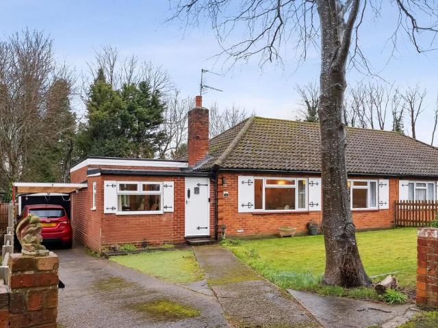 Bungalow for sale in Greater London