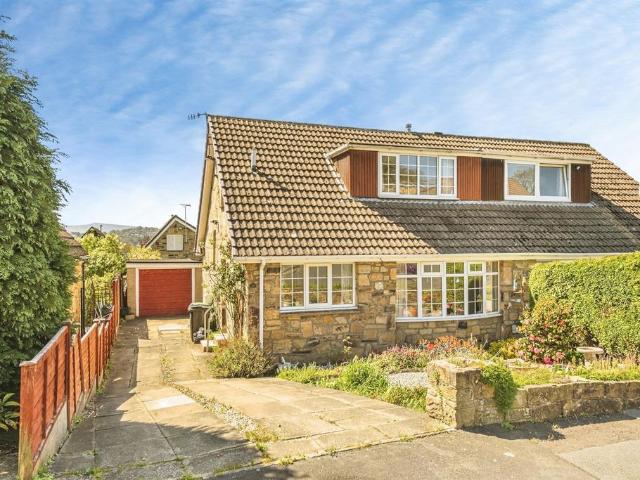 House for sale in Armitage Bridge, West Yorkshire