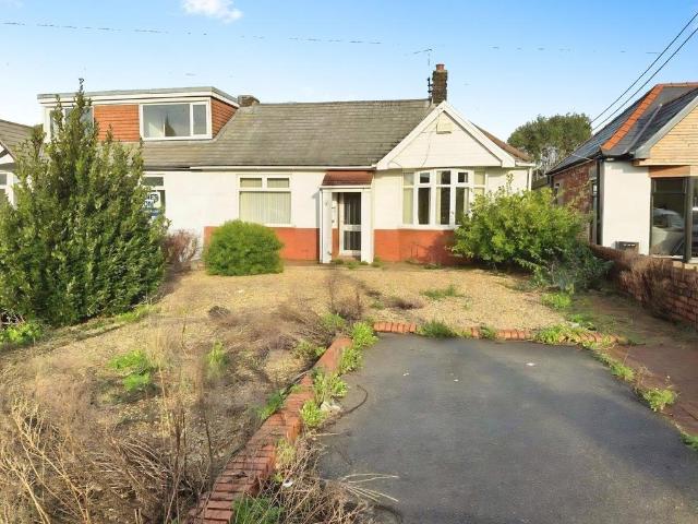 Bungalow for sale in Kenfig Hill, Wales