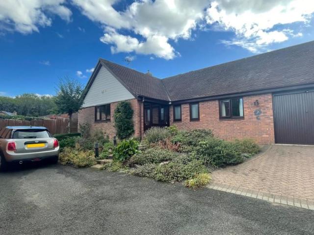 Bungalow for sale in Bearley CP, Stratford-on-Avon