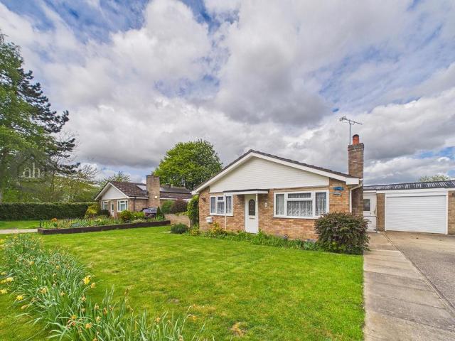 Bungalow for sale in Bedingfield, Suffolk
