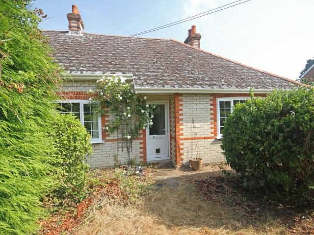 Bungalow for sale in Ashurst Bridge, Hampshire