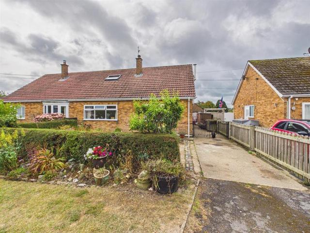Bungalow for sale in Flamborough