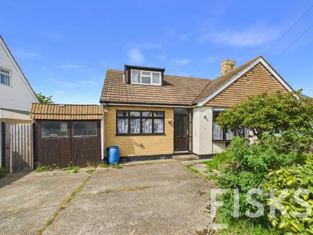 Bungalow for sale in Winter Gardens, Essex