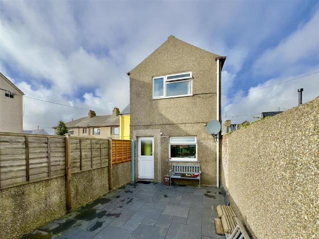 House for sale in Pwllheli