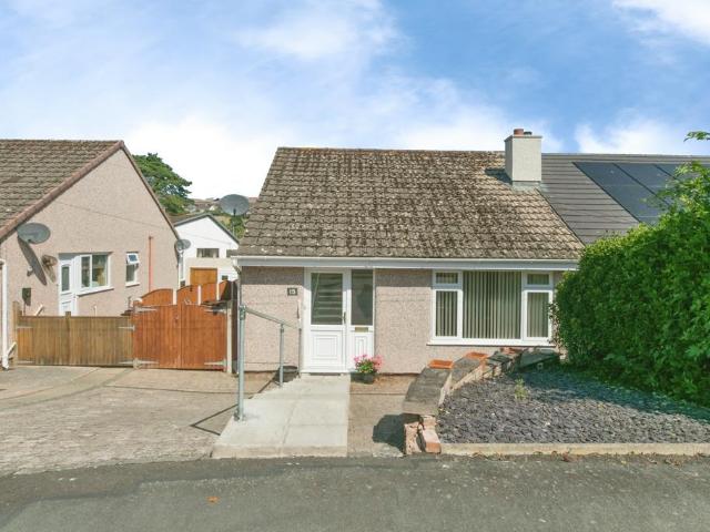 Bungalow for sale in Conwy, Wales