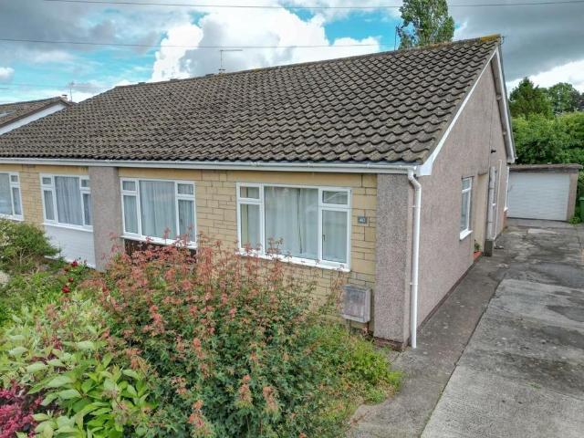 Bungalow for sale in Pucklechurch, South Gloucestershire