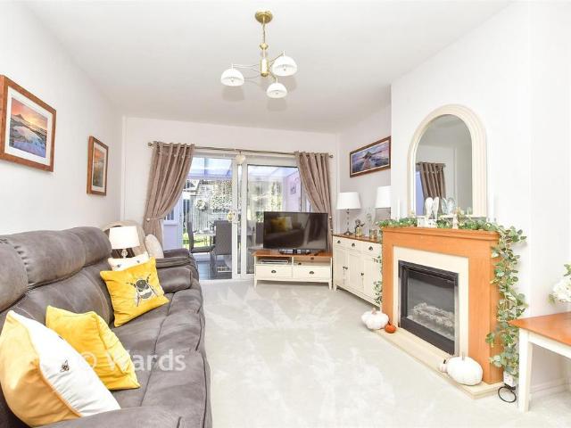 Bungalow for sale in The Butts, Kent