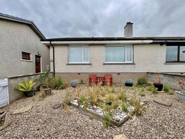 Bungalow for sale in Pulteneytown, Scotland