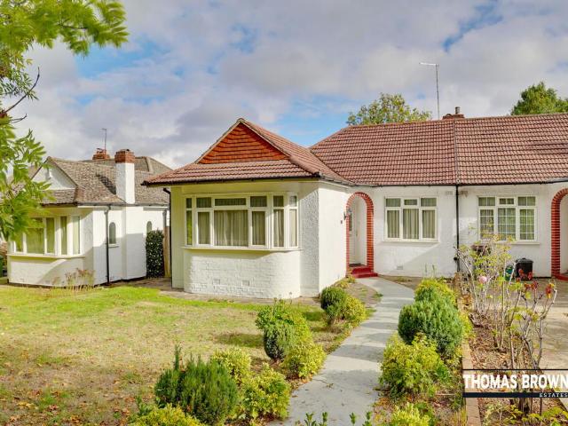 Bungalow for sale in London Borough of Bromley, Greater London