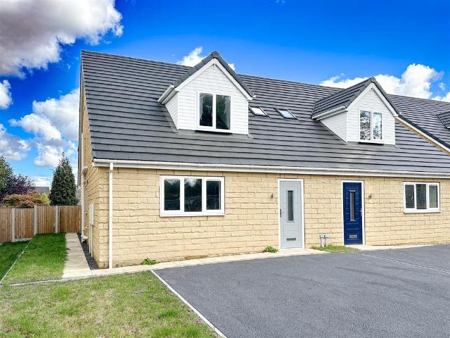 Bungalow for sale in North Elmsall, West Yorkshire