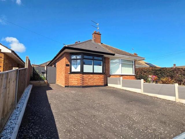 Bungalow for sale in Stokesby, Norfolk