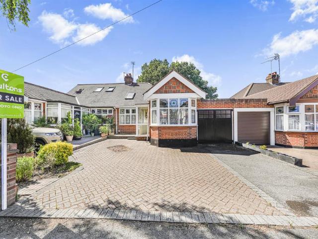 Bungalow for sale in Chingford, Greater London