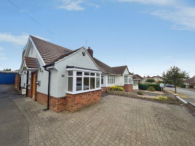 Bungalow for sale in White Hills, Kingsthorpe