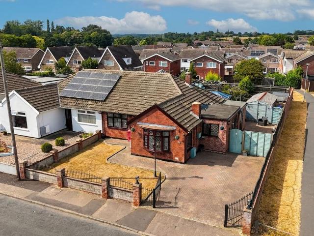 Bungalow for sale in Eastbridge, Suffolk