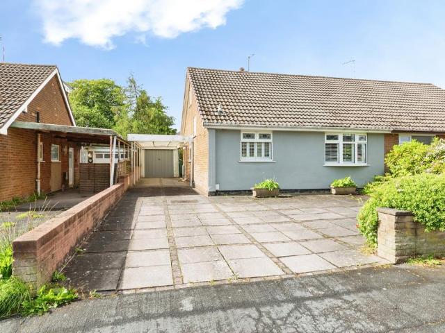 Bungalow for sale in Kingsley Moor, Staffordshire