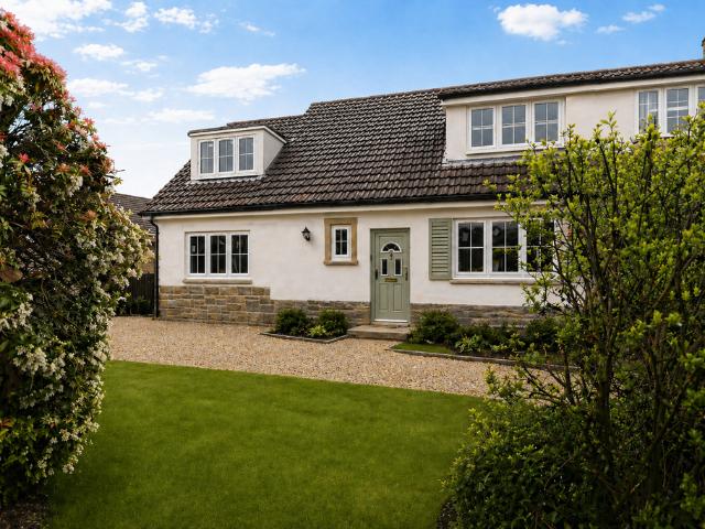 House for sale in Rawdon, West Yorkshire