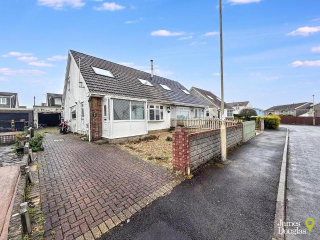 Bungalow for sale in Pen-y-coedcae, Pontypridd