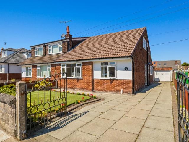 Bungalow for sale in Calderstones