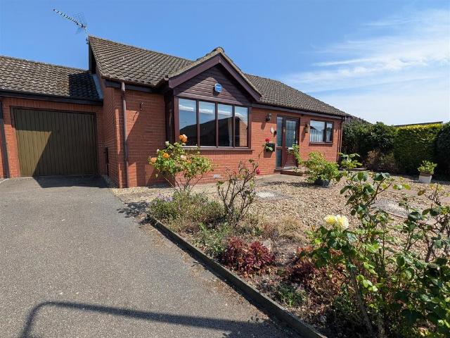 Bungalow for sale in Redenhall with Harleston, Burgh St Peter