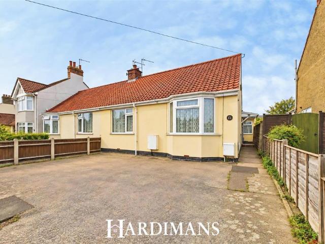 Bungalow for sale in Oulton Broad, East Suffolk