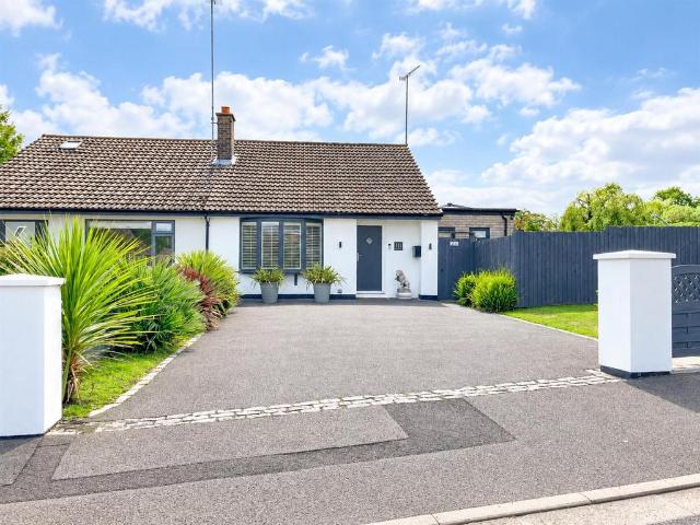 Bungalow for sale in Park Hill, Green Close