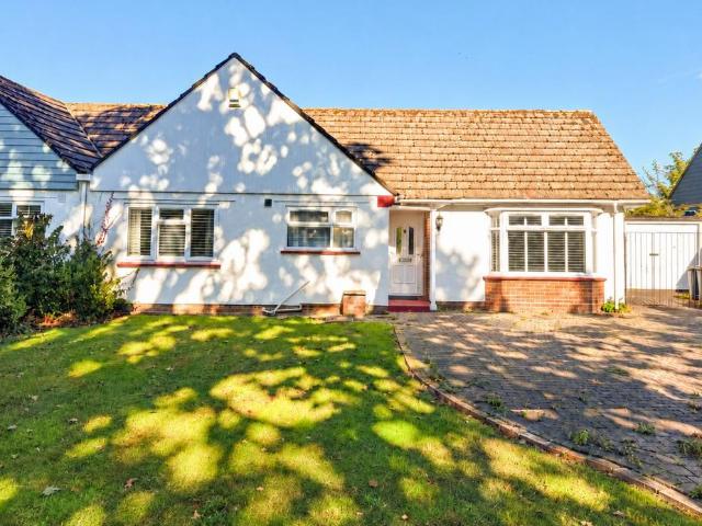 Bungalow for sale in Highcliffe and Walkford, Highcliffe-on-Sea