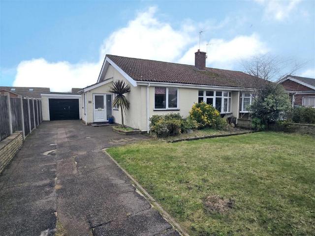 Bungalow for sale in Newtown, Stokesby