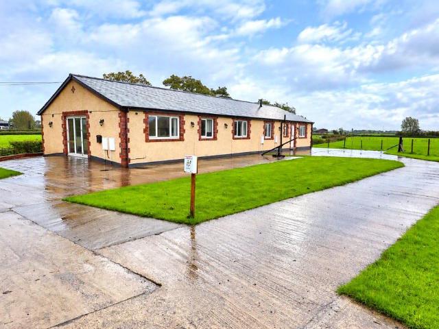 Bungalow for sale in Stalmine Moss Side, Wyre