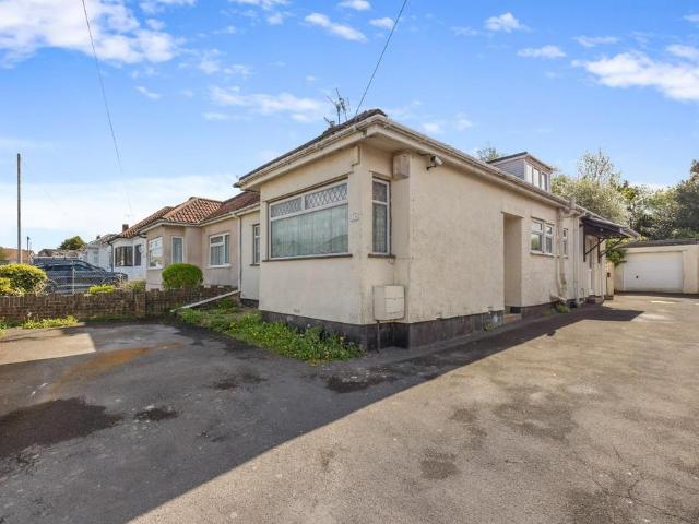 Bungalow for sale in Feckenham, City Of Bristol