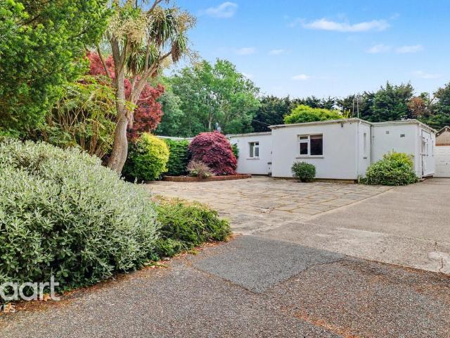 Bungalow for sale in Yeading, Greater London