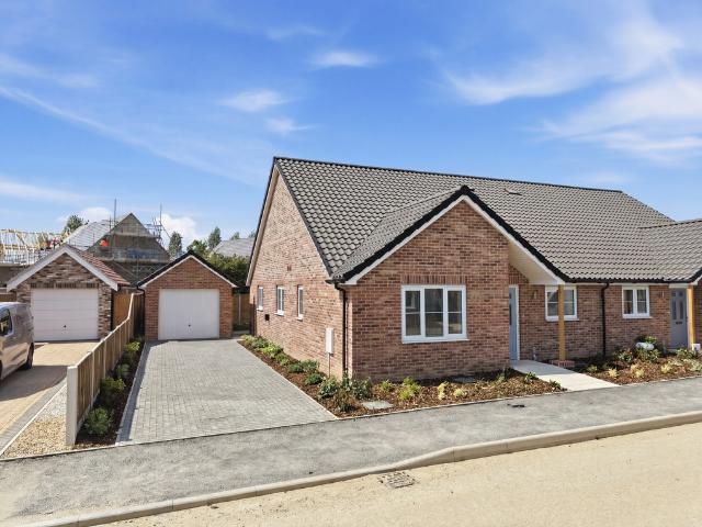 Bungalow for sale in Dale Hill, Essex