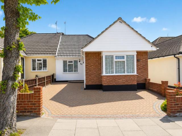 Bungalow for sale in Alton Barnes, Essex