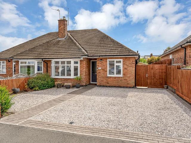 Bungalow for sale in Elmfield, Leicestershire