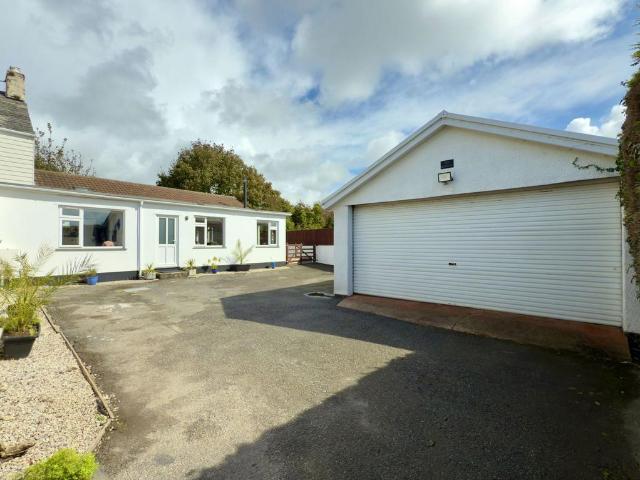 Bungalow for sale in Cornwall