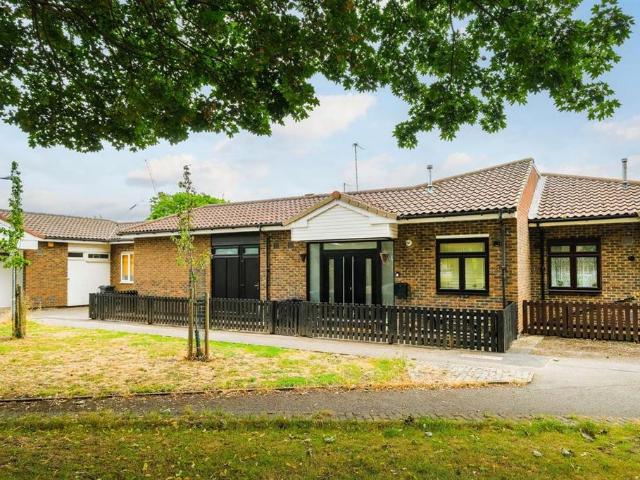 Bungalow for sale in Hackney Wick, Greater London