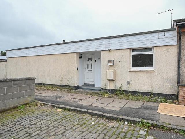 Bungalow for sale in Cumbernauld, Scotland