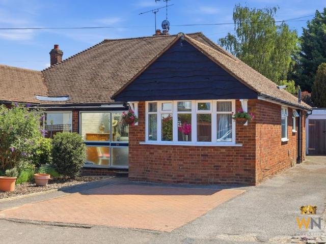 Bungalow for sale in Navestock Side, Essex
