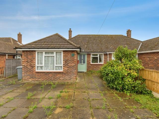 Bungalow for sale in Hellesdon, Broadland