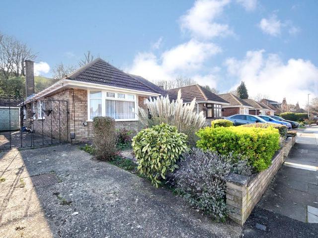 Bungalow for sale in Farley Hill, Spring Park