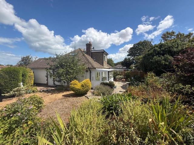 Bungalow for sale in Birchington, Acol